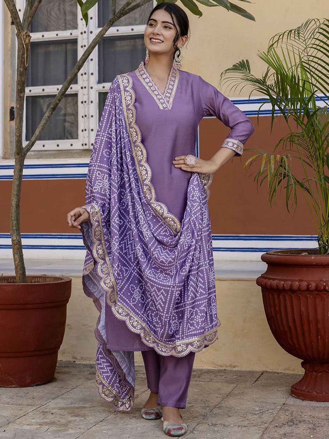 

Navlik Women Embroidered Regular Sequinned Kurta with Trousers & With Dupatta, Lavender