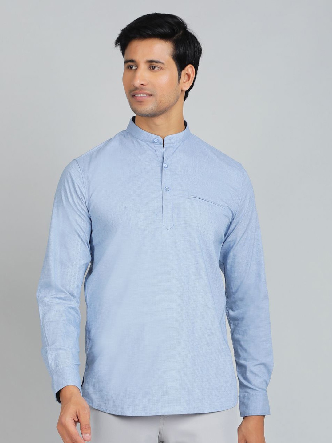 

JADE BLUE Men Slim Fit Opaque Casual Shirt