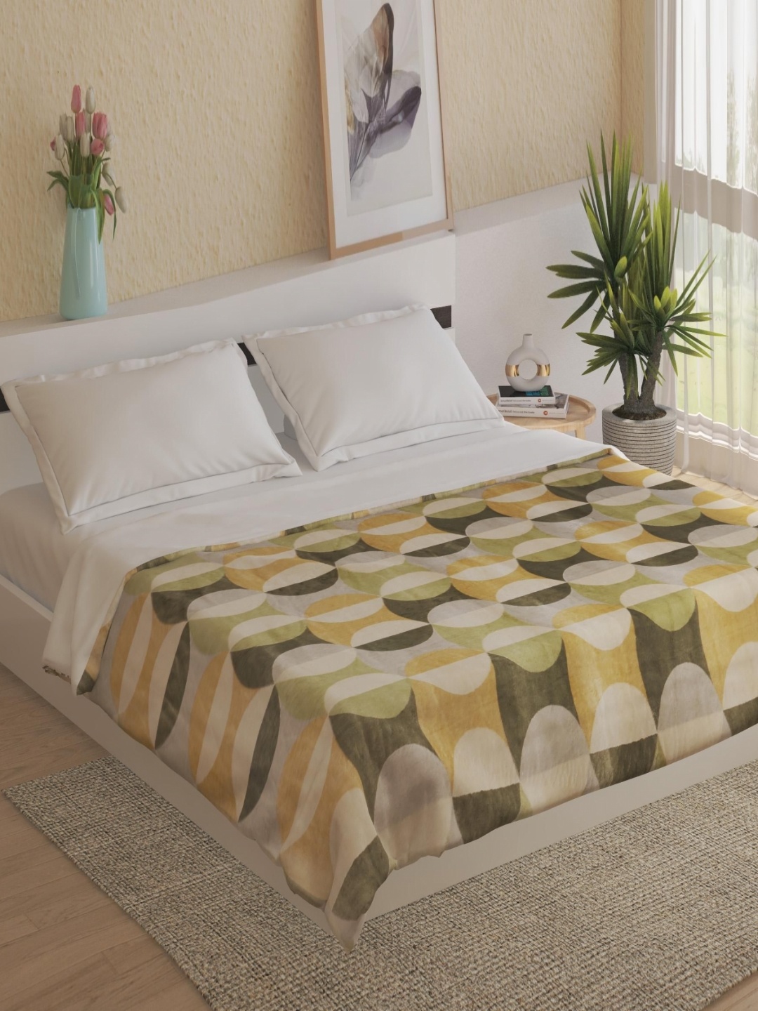 

Home Centre Green & Grey Geometric 233 GSM Double Bed Blanket