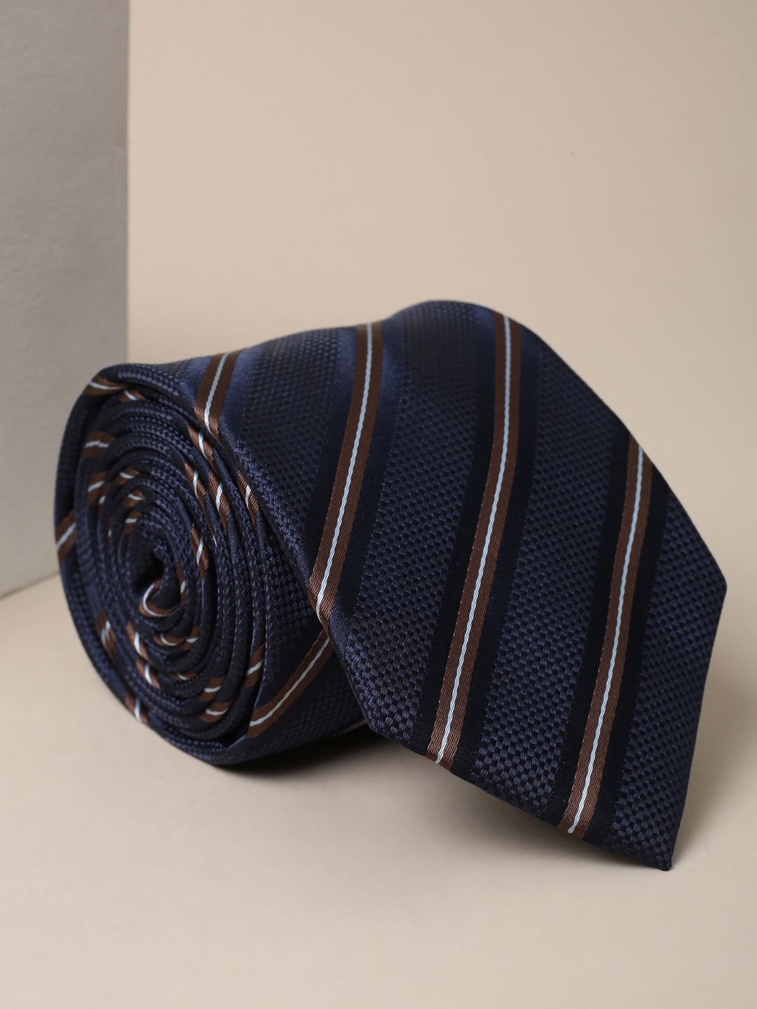 

Van Heusen Men Striped Ascot Tie, Navy blue