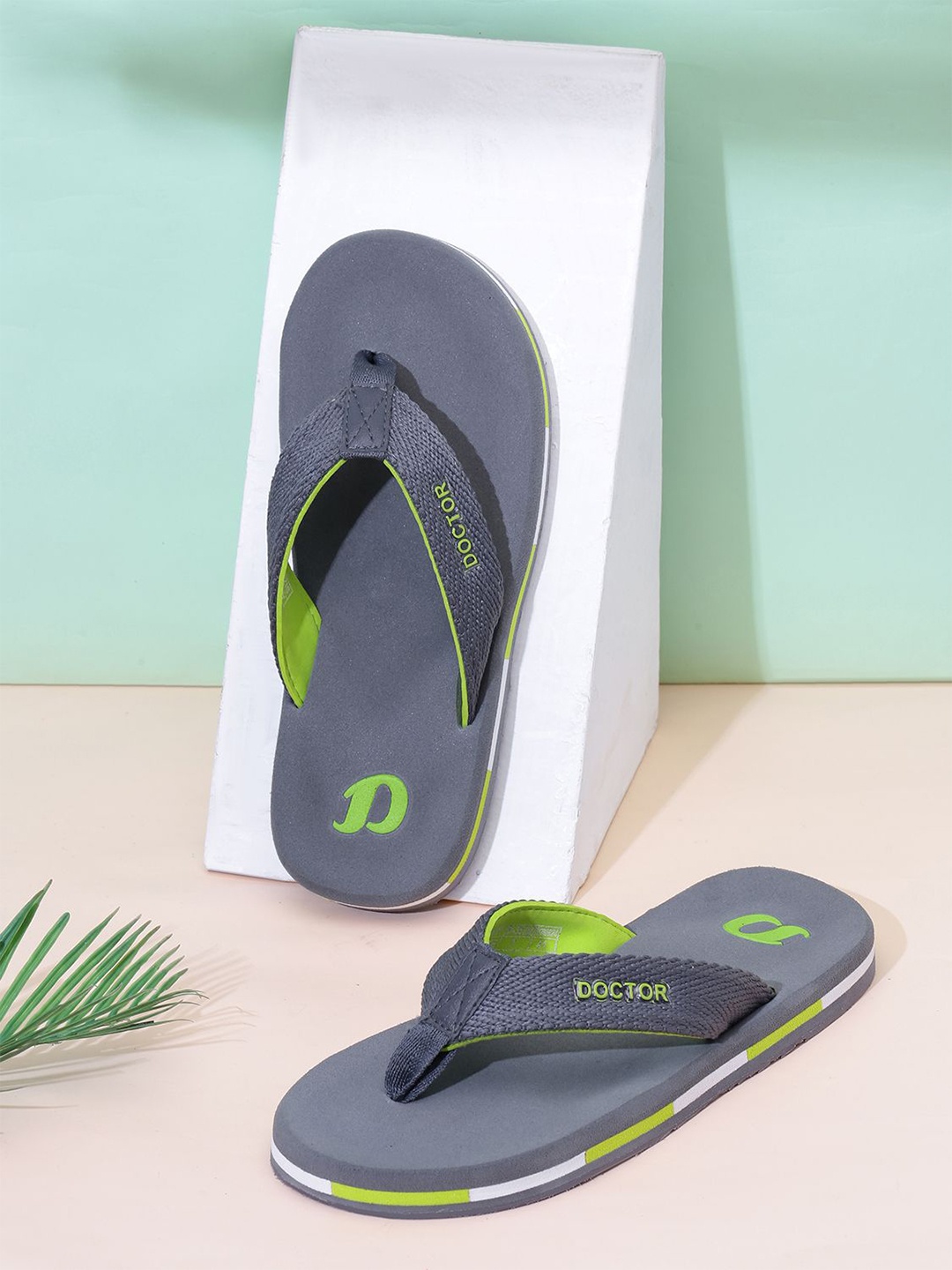 

DOCTOR EXTRA SOFT Men Rubber Thong Flip-Flops, Grey
