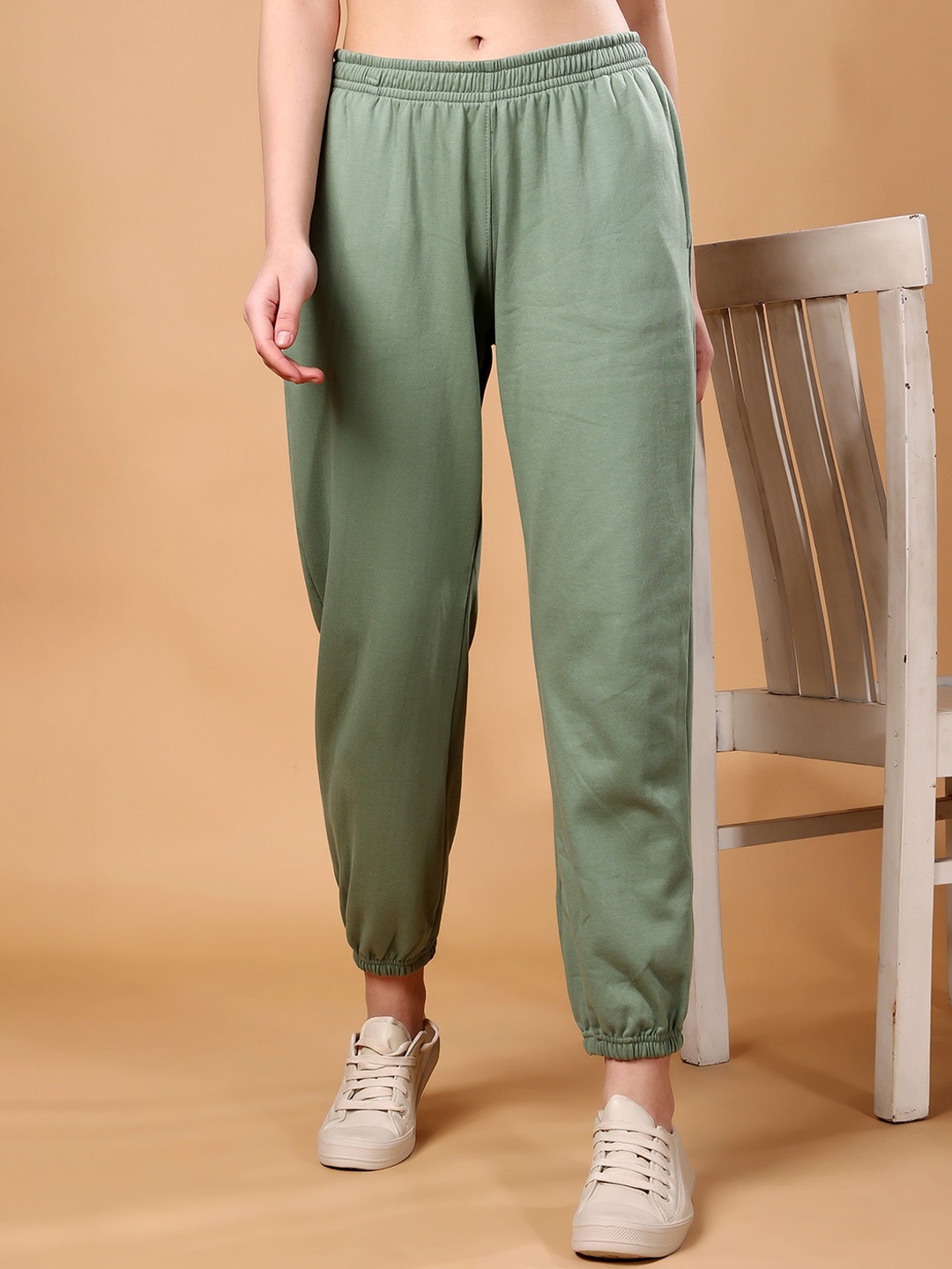 

London Hills Women Mid Rise Joggers, Green