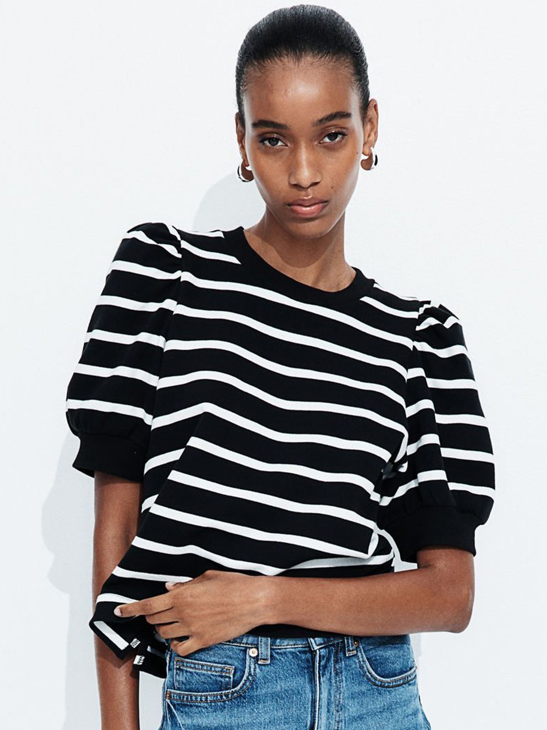 

H&M Women Puff-Sleeved Top, Black