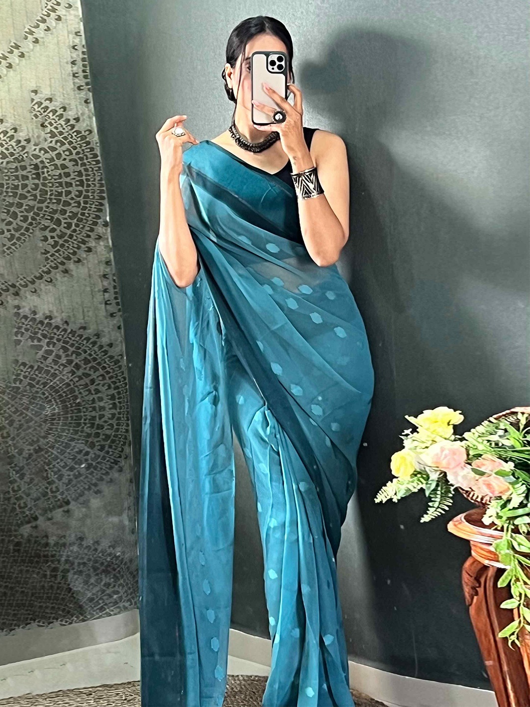 

HERE&NOW Ethnic Motifs Poly Georgette Ready to Wear Saree, Blue