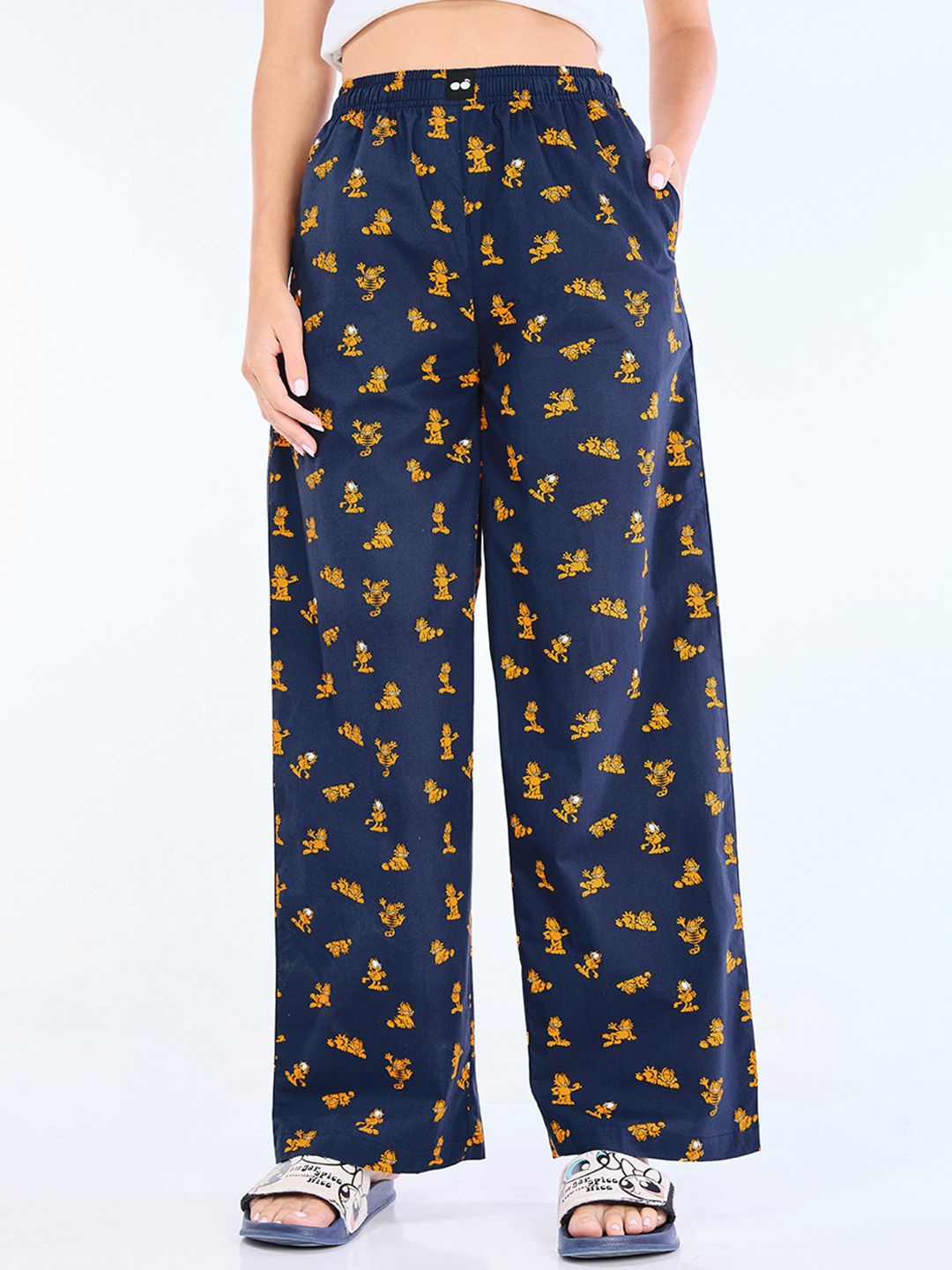 

Bewakoof Women Printed Cotton Pyjamas, Blue
