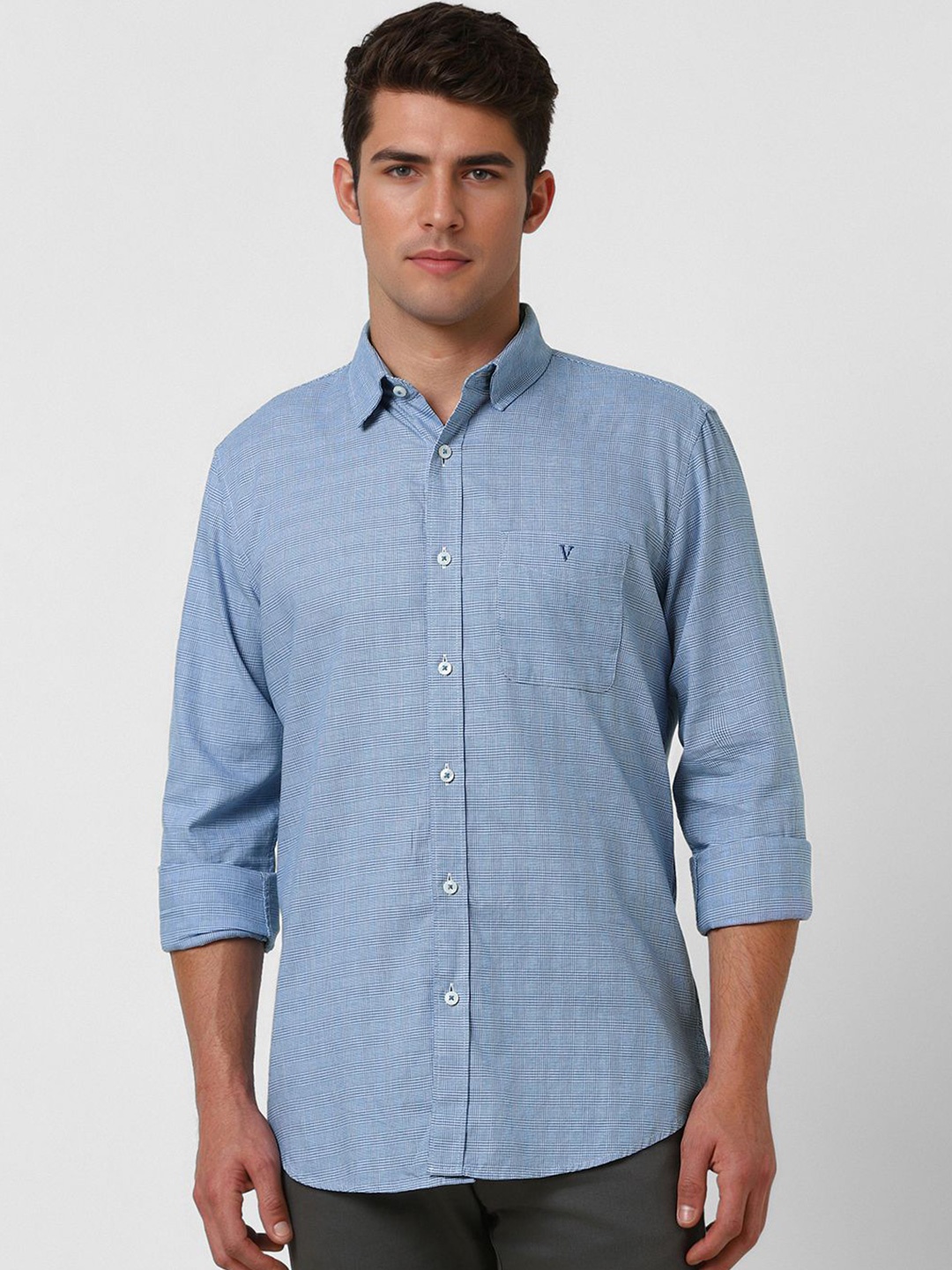 

Van Heusen Sport Men Slim Fit Opaque Checked Casual Shirt, Blue