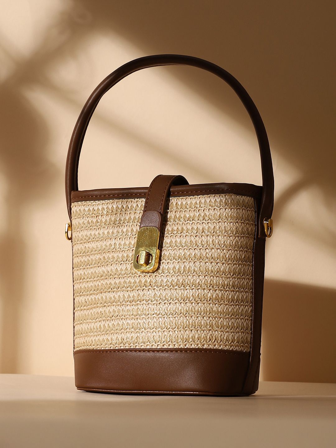 

HAUTE SAUCE by Campus Sutra Colourblocked Structured Hobo Bag with Fringed, Beige