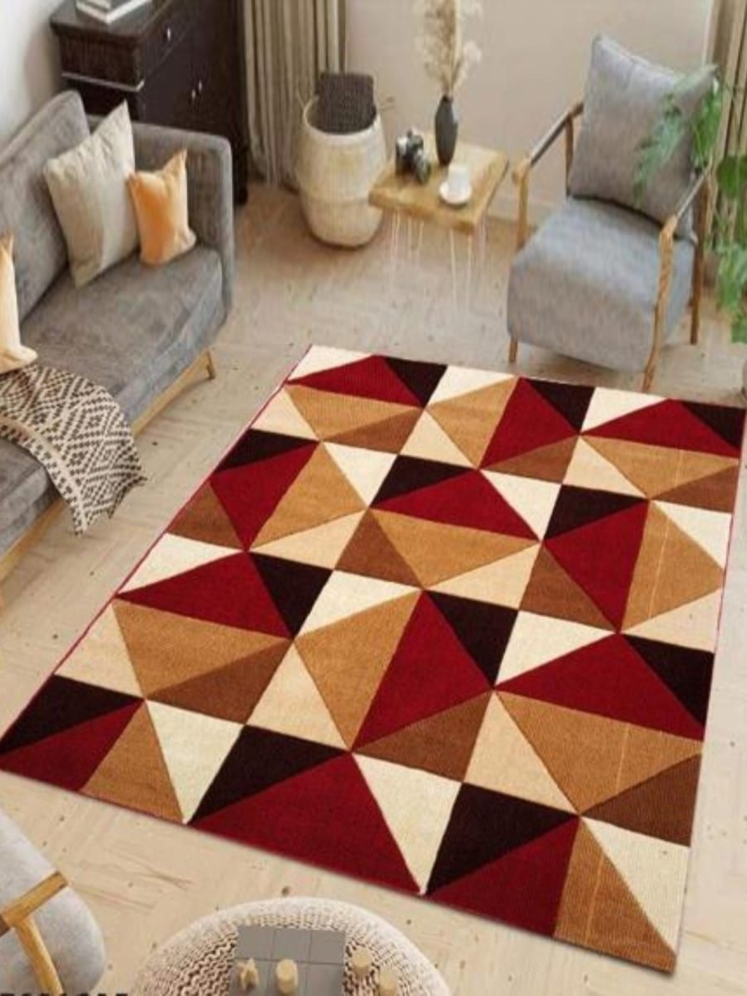 

Samjeeda Handloom carpets Black Geometric Anti-Skid Polyester Carpet