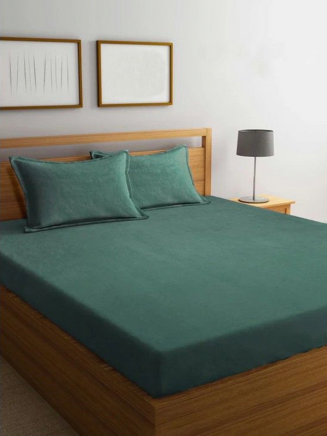 

BREVARD Green 260 TC Queen Bedsheet with 2 Pillow Covers