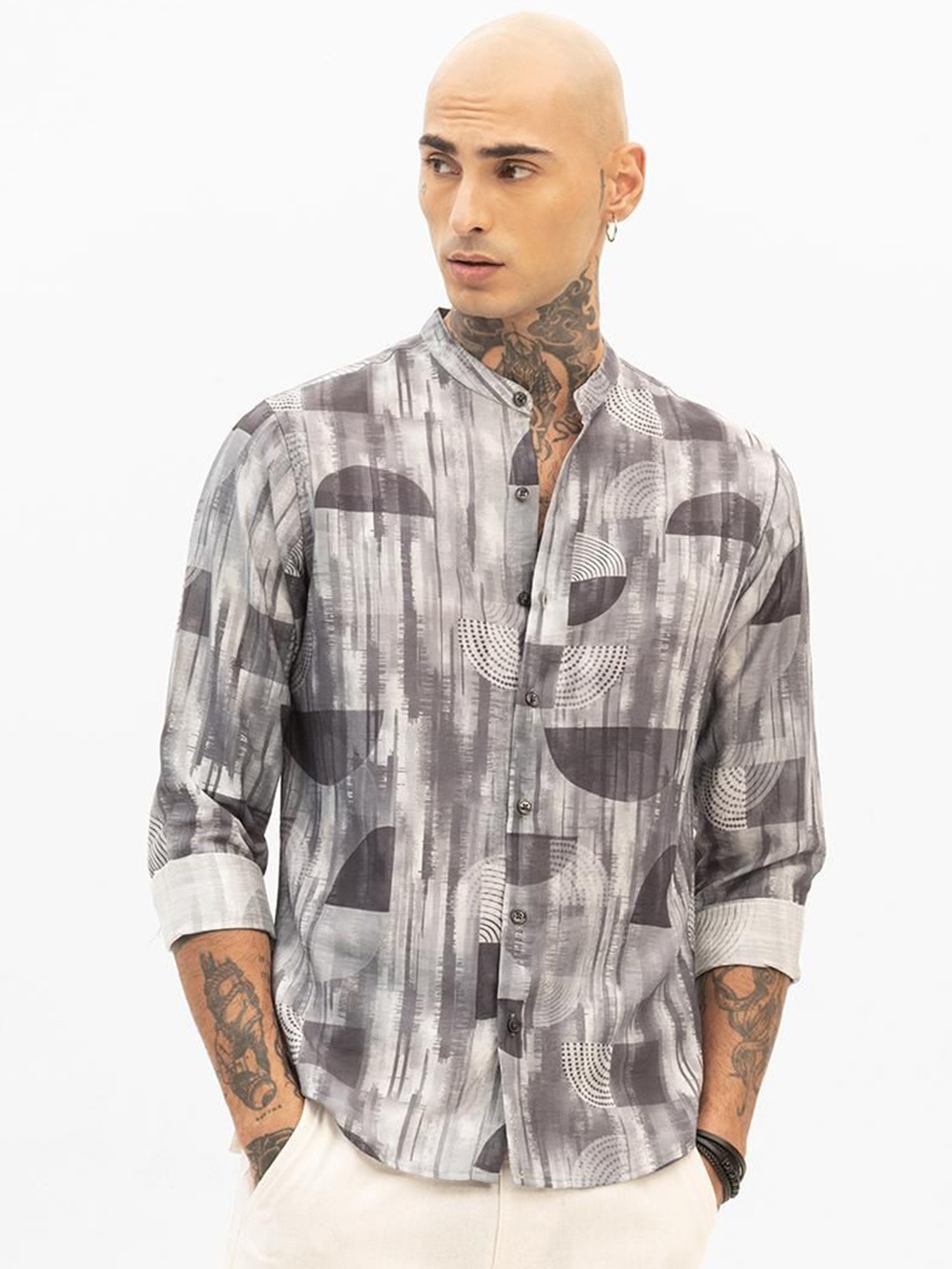 

Snitch Men Smart Slim Fit Opaque Printed Casual Shirt, Grey