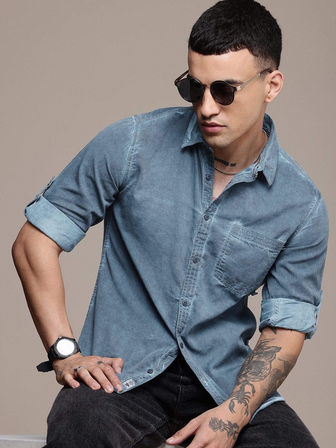 

The Roadster Life Co. Pure Cotton Washed Roll-Up Sleeves Casual Shirt, Blue