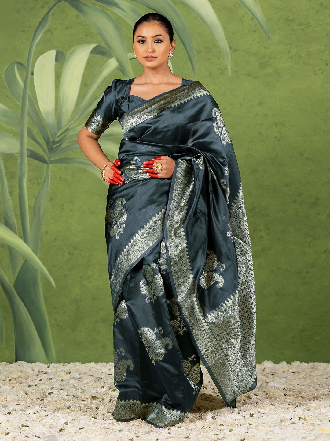 

Subham Woven Design Zari Banarasi Saree, Grey