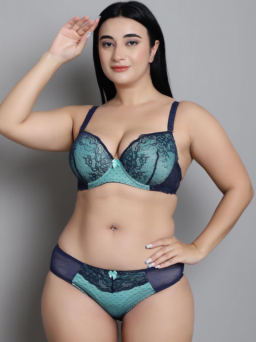 

MAKCLAN Self-Designed Heavily Padded Lingerie Set K6320LGS, Green