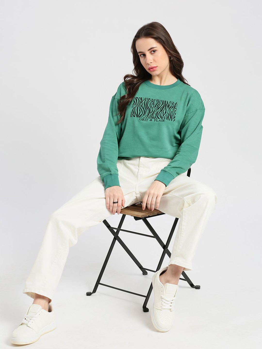 

Grit and Flair Women Embroidered Sweatshirt, Green