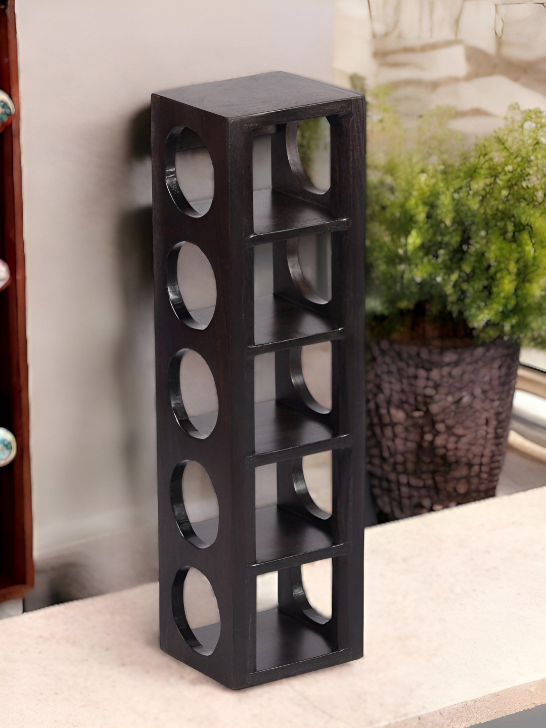 

Ikiriya Unisex Black Wine Racks