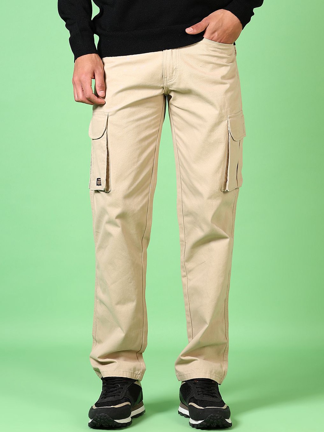 

V-Mart Men Mid-Rise Regular Fit Cargos Trousers, Cream