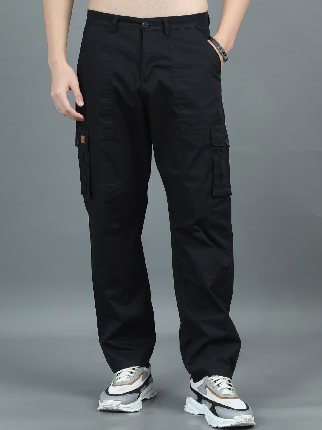 

PAUL STREET Men Relaxed Loose Fit Cargos Trousers, Black