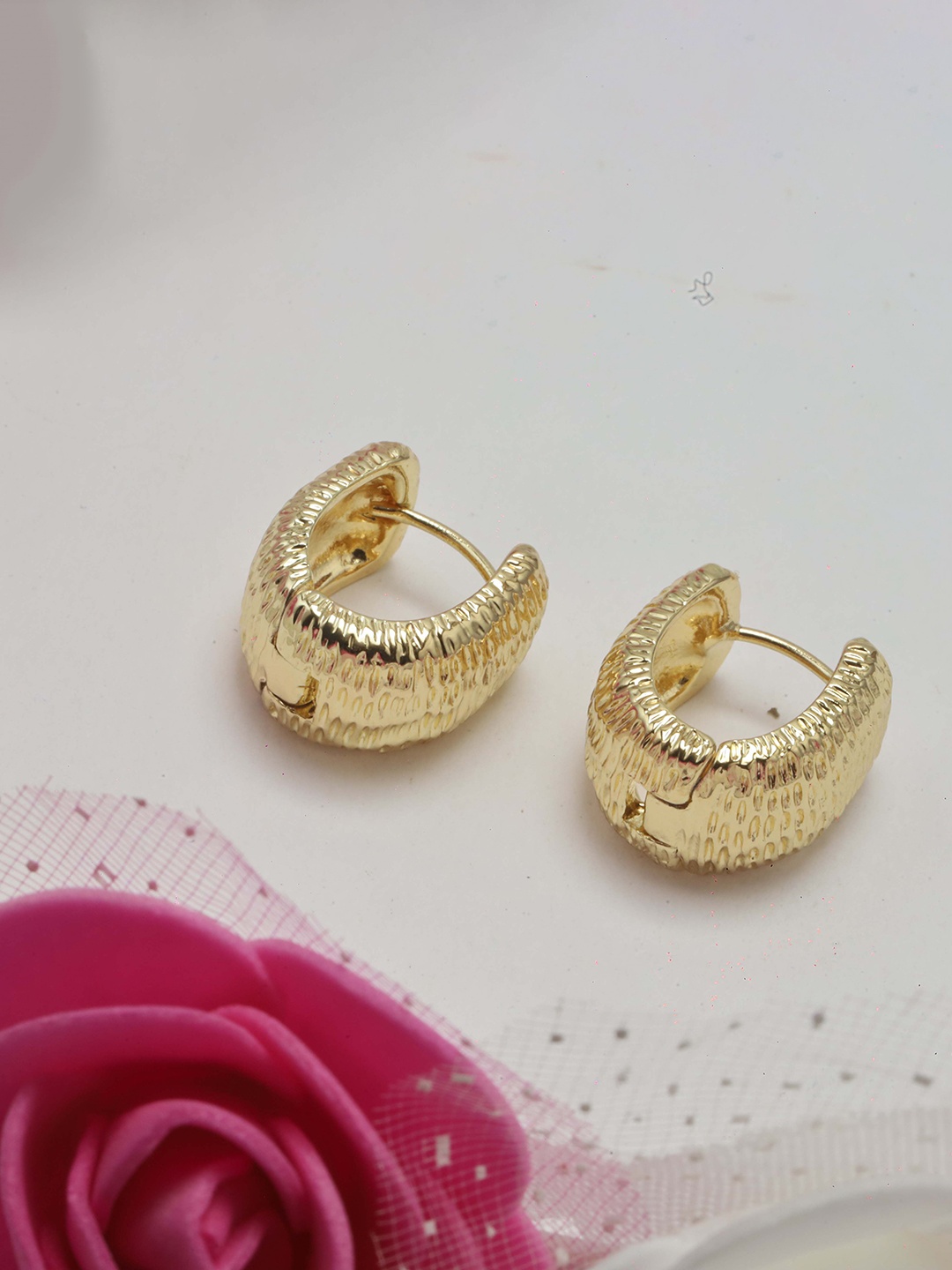 

Maansh Contemporary Studs Earrings, Gold