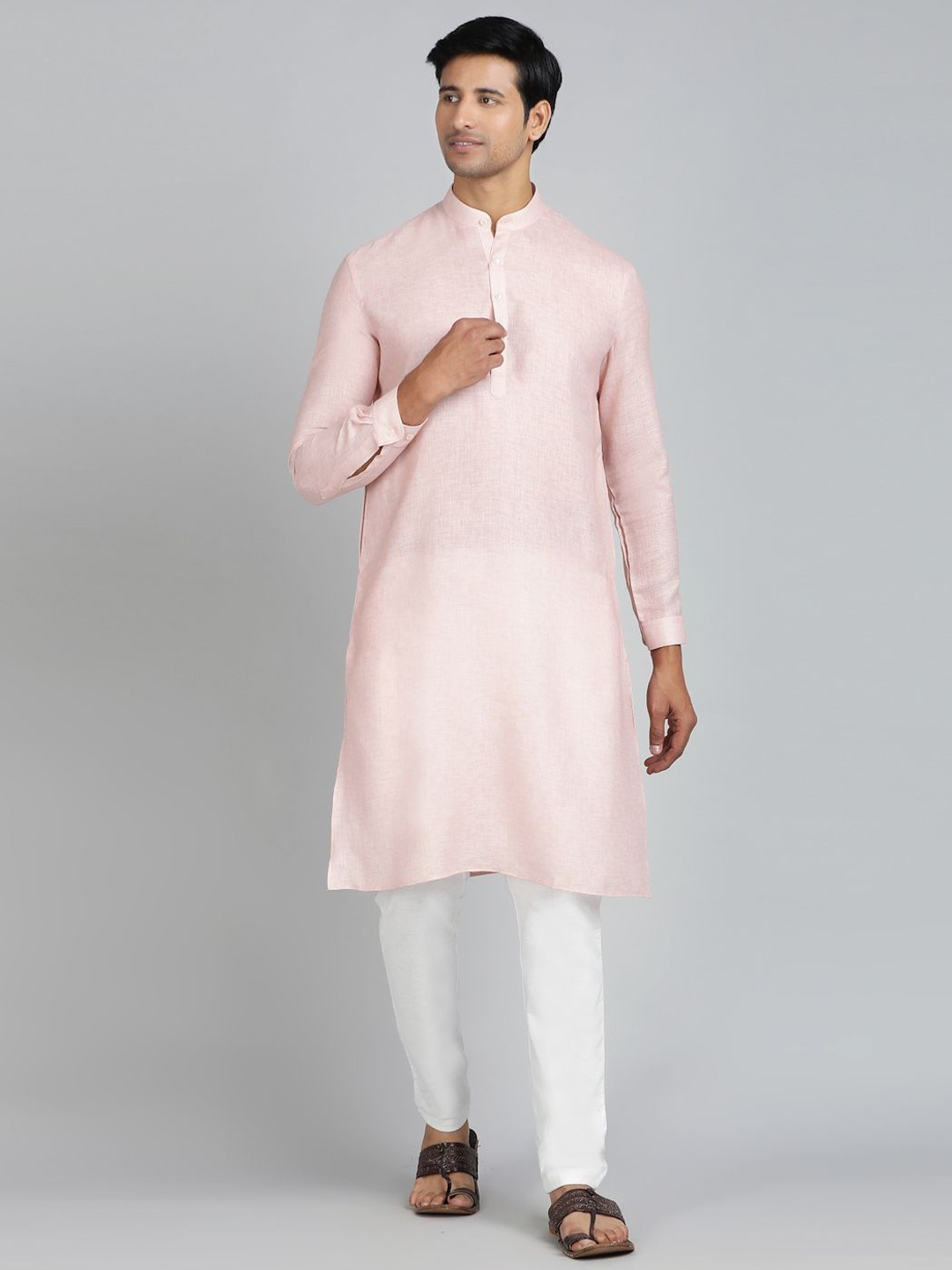

Modi Kurta Men Kurtas, Peach