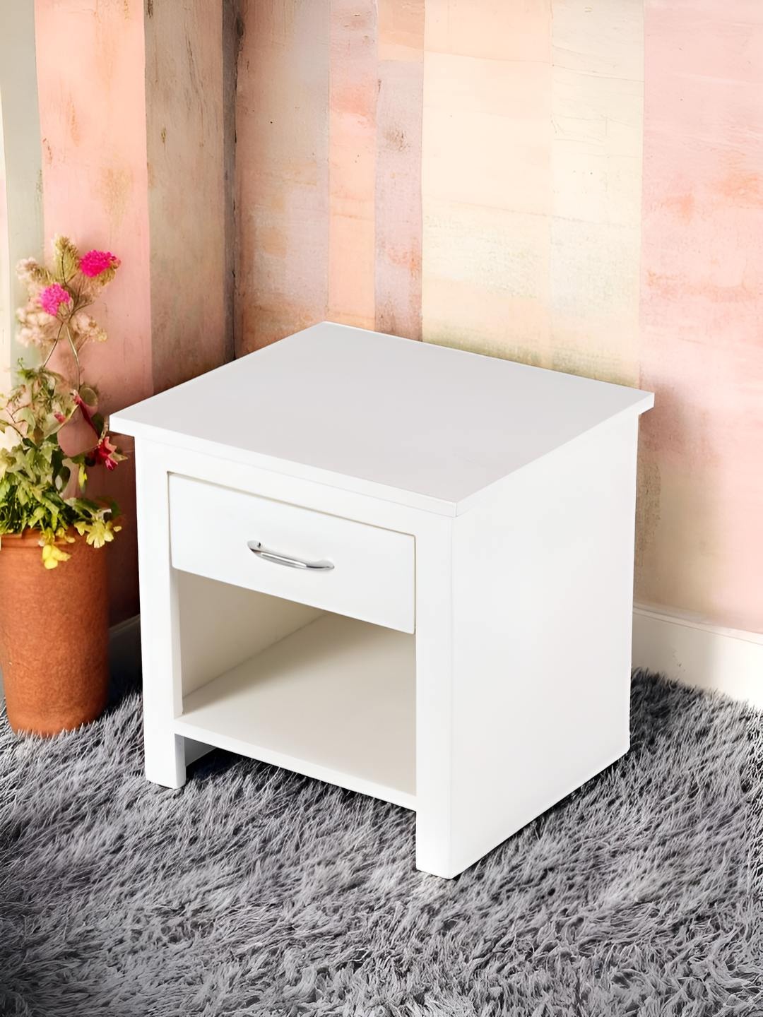 

Ikiriya White Square-Shaped Bedside Table