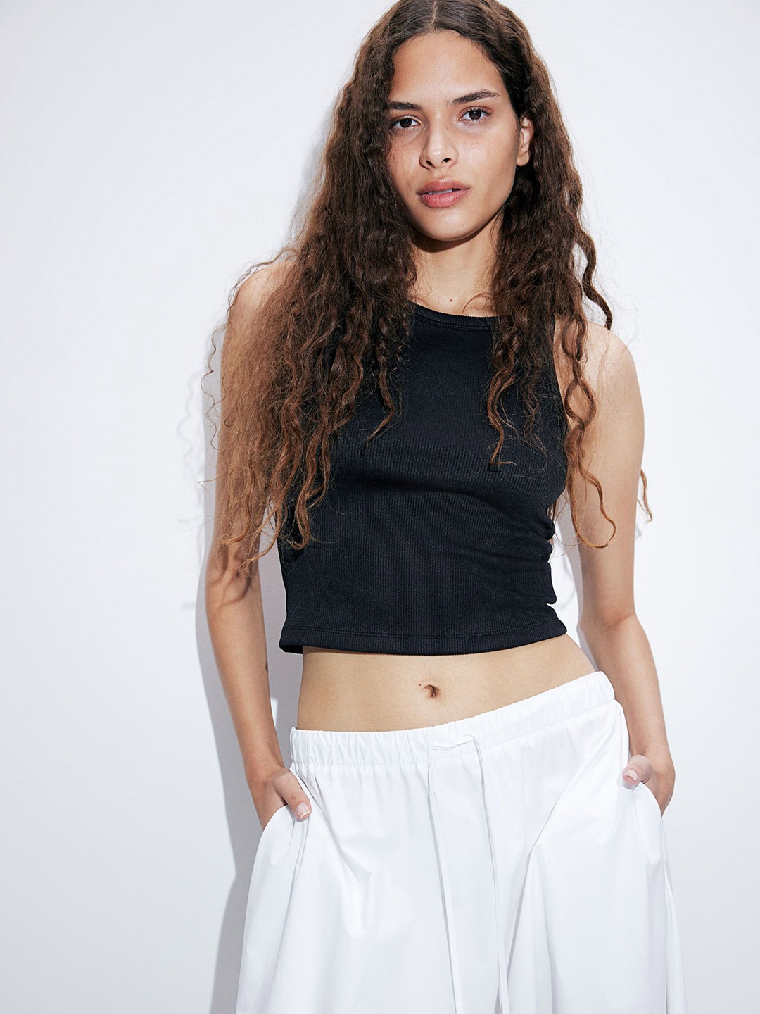 

H&M Women Ribbed Vest Top, Black