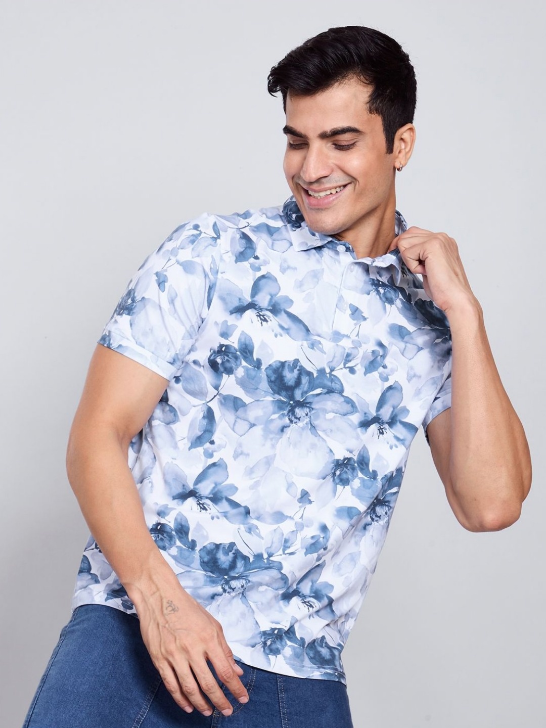 

berry blues Men Polo Collar Pure Cotton Slim Fit T-shirt, Blue