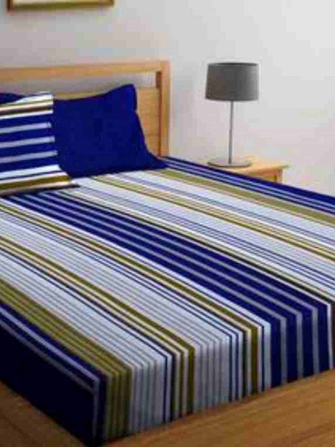 

Bedbathandbliss Pink Striped 300 TC King Bedsheet with 2 Pillow Covers