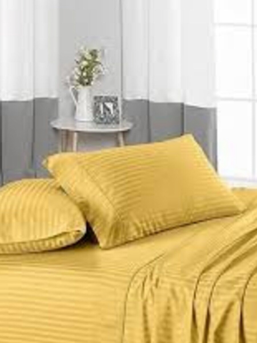 

Bedbathandbliss White 300 TC King Bedsheet with 2 Pillow Covers