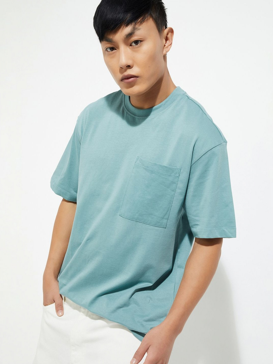 

MAX URB_N Men Oversized Solid T-shirt, Blue