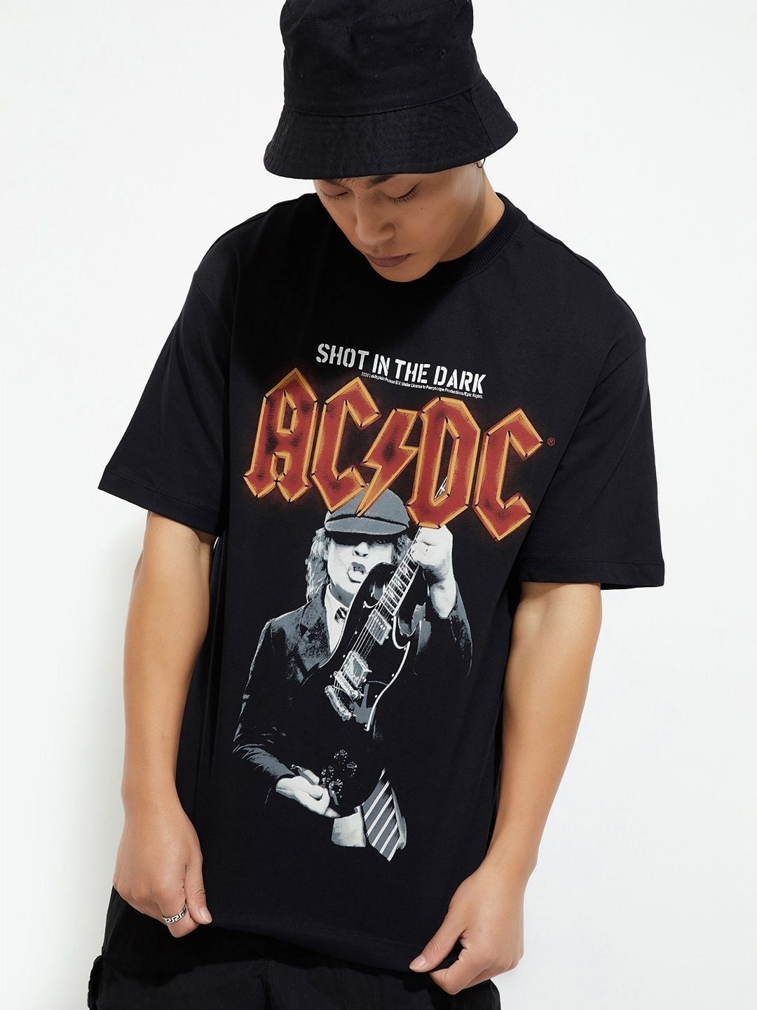 

MAX URB_N Men Oversized AC/DC Printed T-shirt, Black