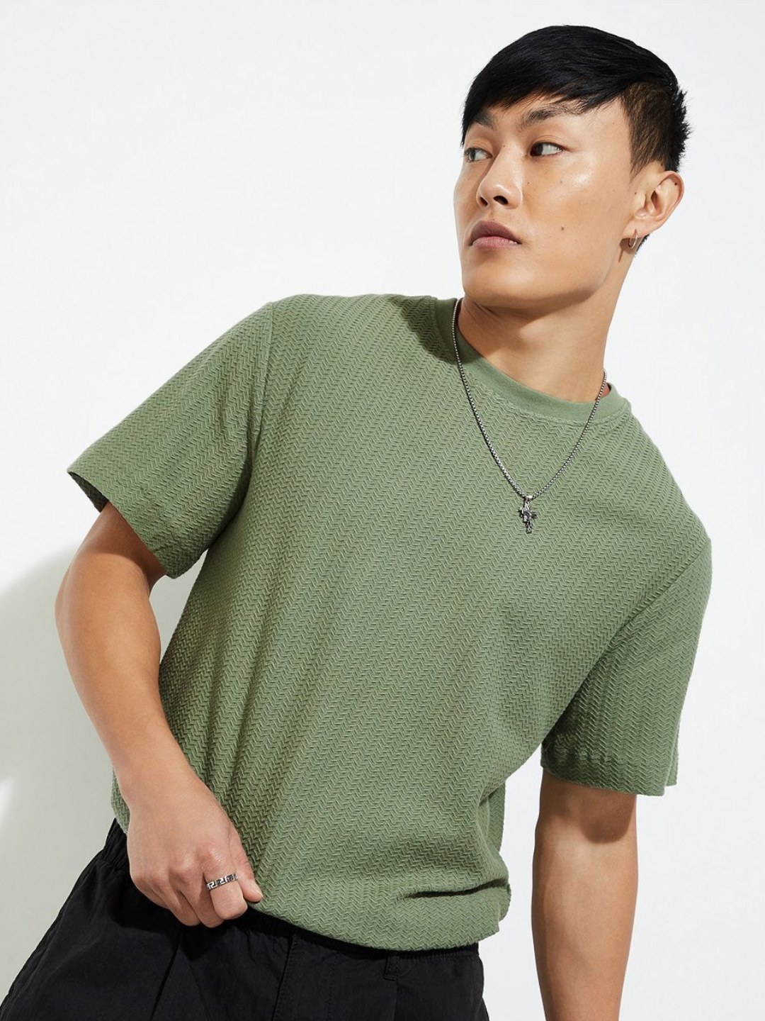 

MAX URB_N Men Oversized Textured T-shirt, Olive