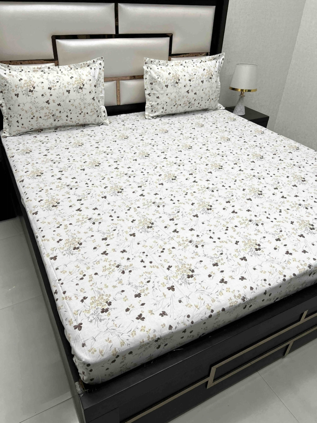 

Pure Decor Cotton King Size Double Bed Bedsheet With 2 Pillow Covers 108 in X 108 in, White