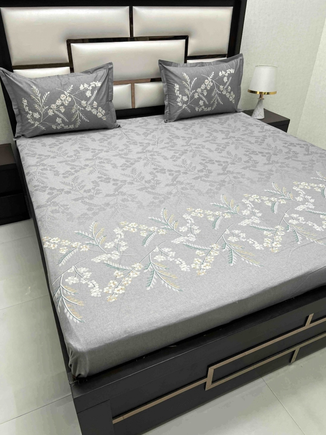 

Pure Decor Grey & White Floral 250 TC King Bedsheet with 2 Pillow Covers