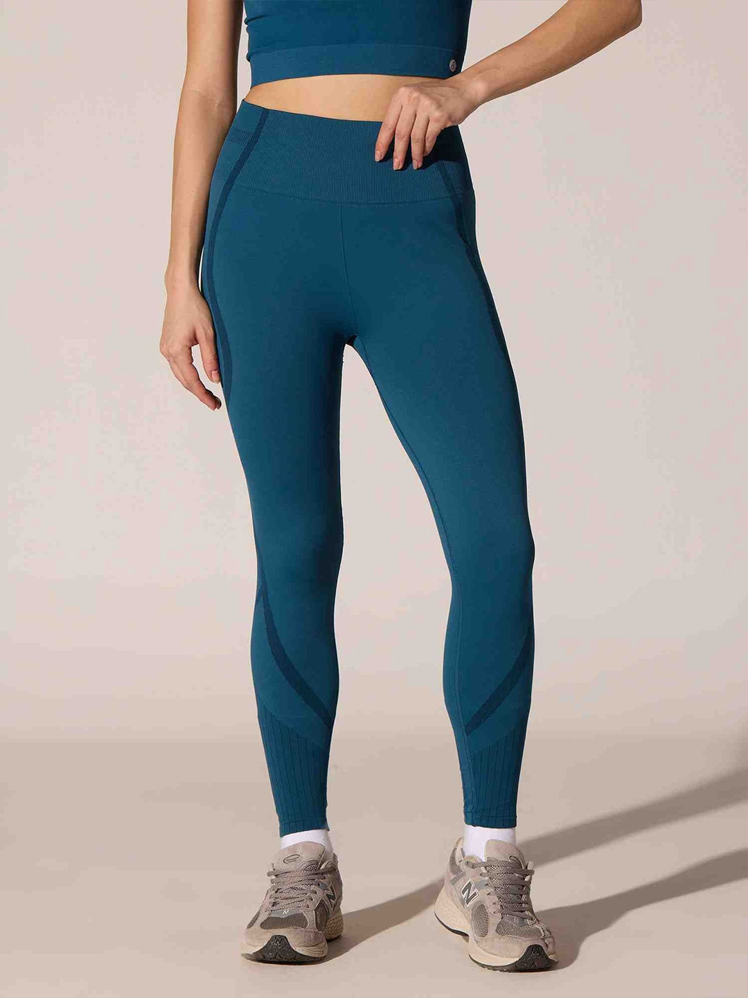 

CAVA High Rise Ankle-Length Gym Tights, Blue