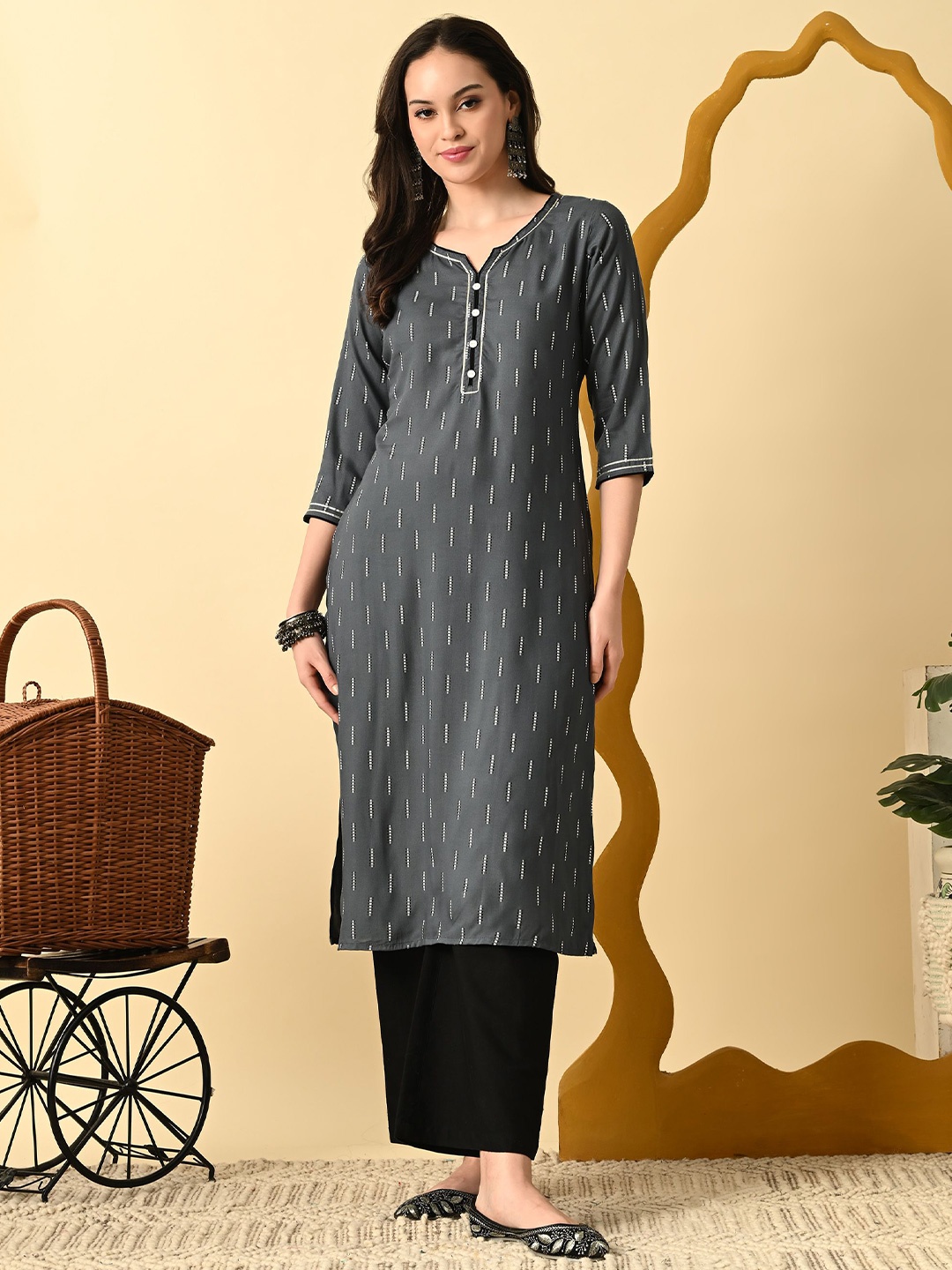 

METAFAB Printed Round-Neck Ethnic Straight Kurta, Grey