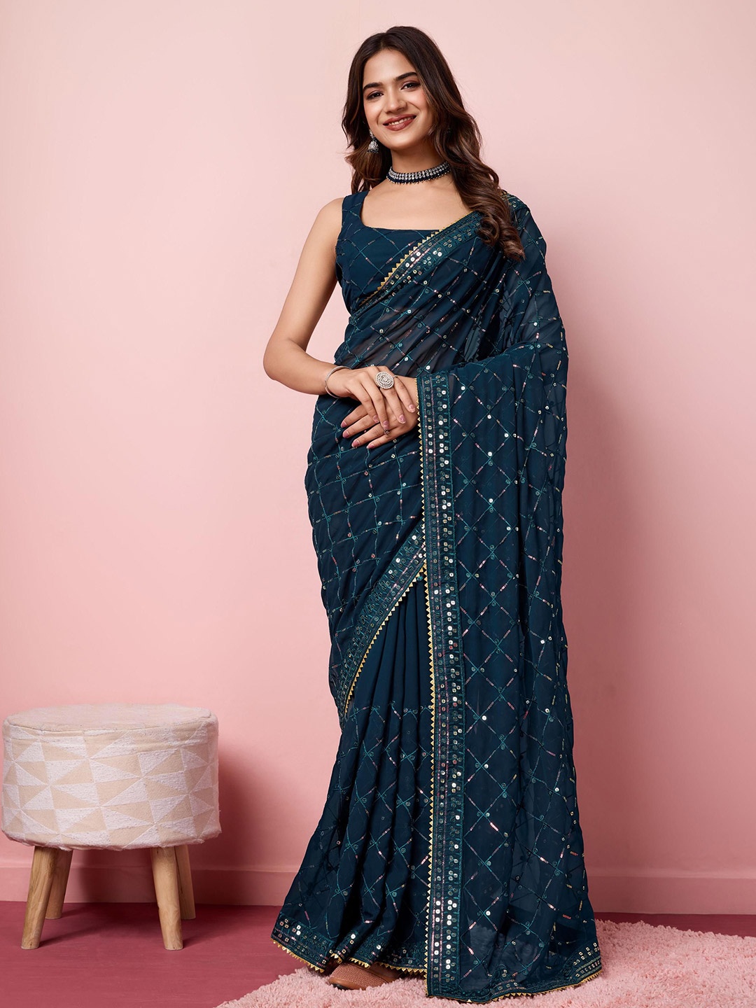 

HERE&NOW Checked Sequinned Embellished Saree, Teal