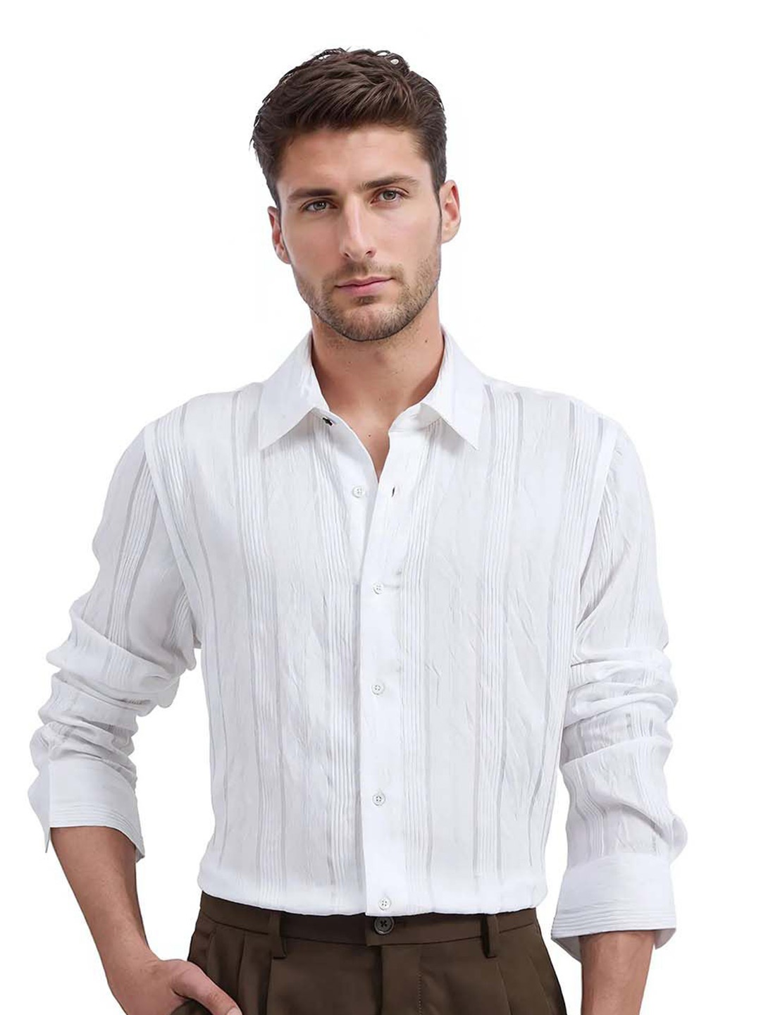 

RARE RABBIT Men Comfort Spread Collar Vertical Striped Casual Shirt, White