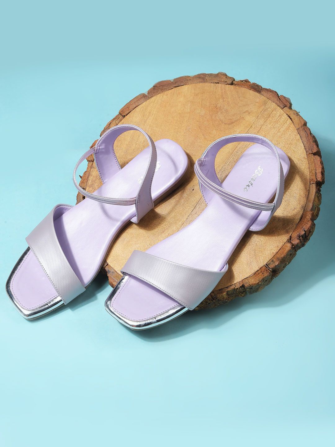 

Bata Women Open Toe Flats, Silver