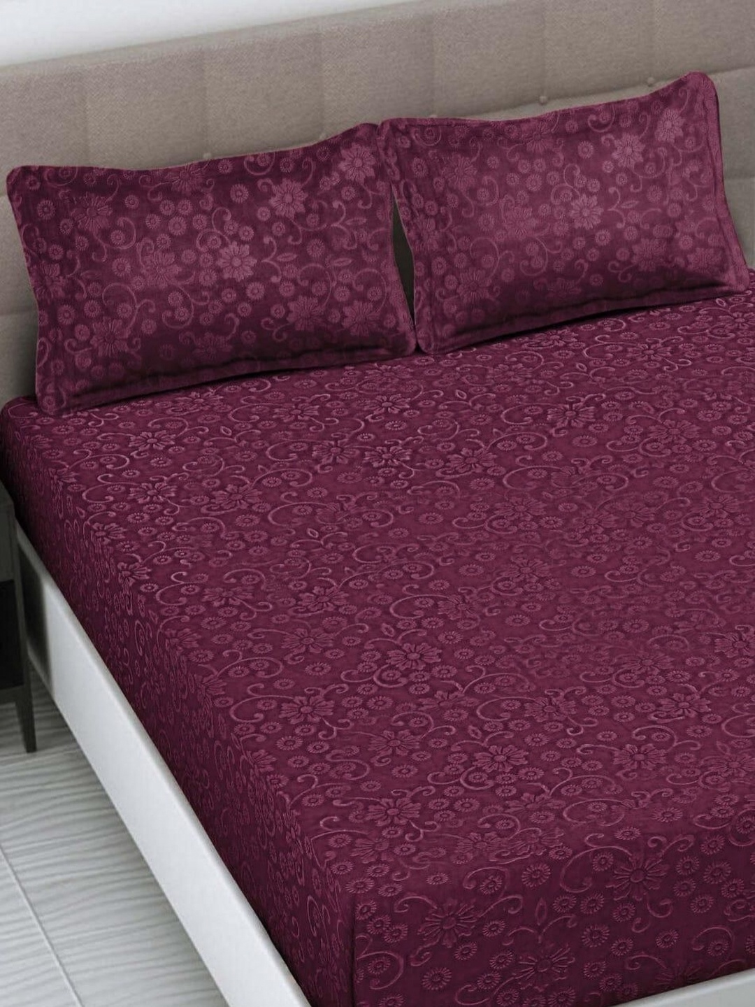 

INDHOME LIFE Purple Floral 220 TC King Bedsheet with 2 Pillow Covers