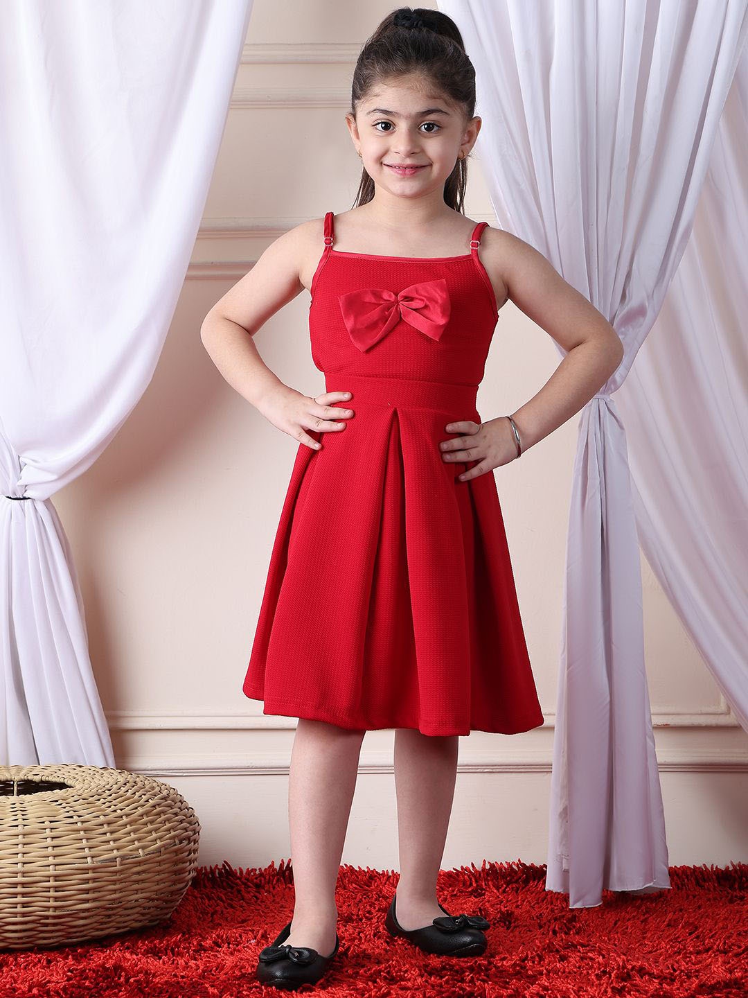 

NEUDIS Top With Skirt Clothing Set, Red