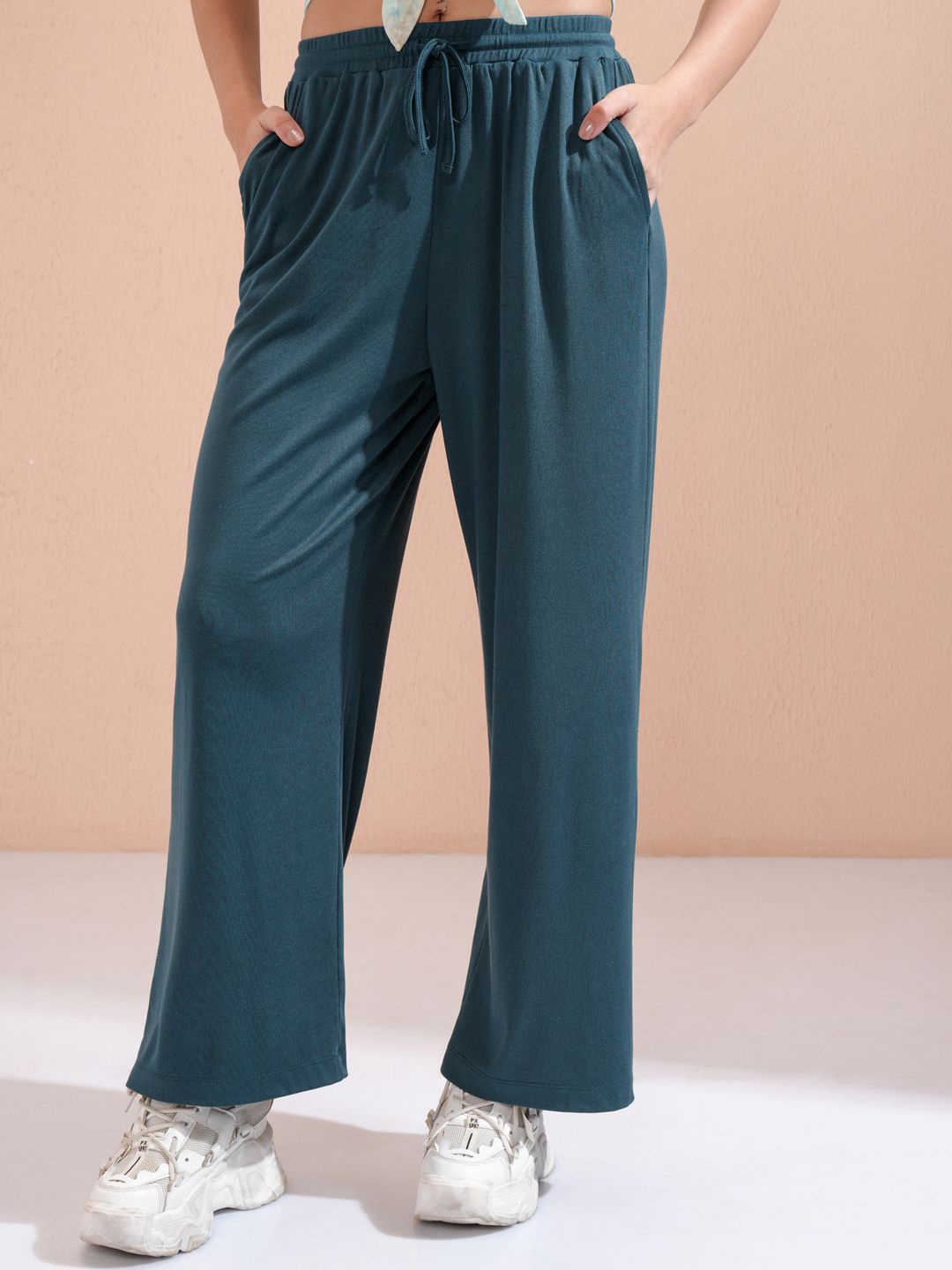 

Tokyo Talkies Women Straight Fit Trousers, Teal