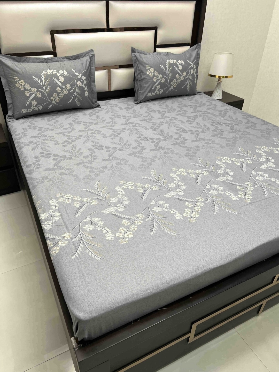 

Pure Decor Grey & Beige Floral 330 TC King Bedsheet with 2 Pillow Covers