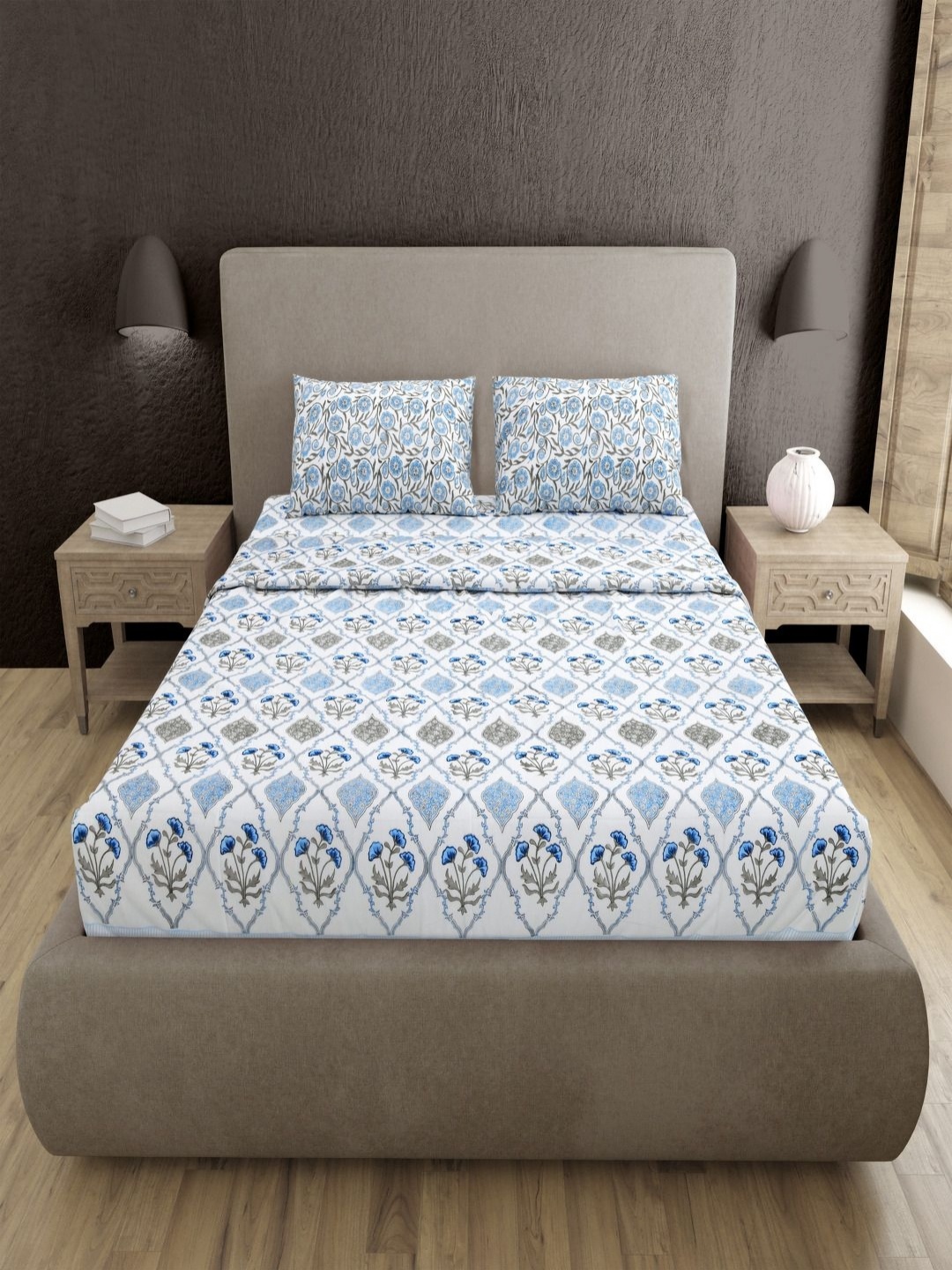 

BED-SHEET.COM Blue & White Floral 400 TC King Bedsheet with 2 Pillow Covers