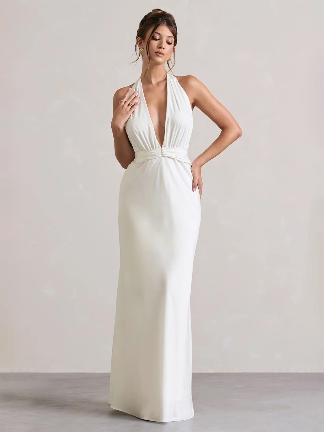 

TRAQUILA Georgette Halter Neck Backless Maxi Dress, White