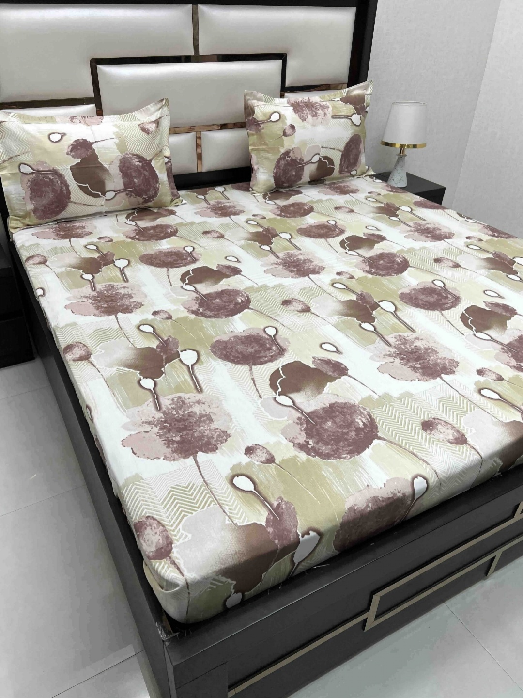 

Pure Decor Brown & Brown 300 TC King Bedsheet with 2 Pillow Covers