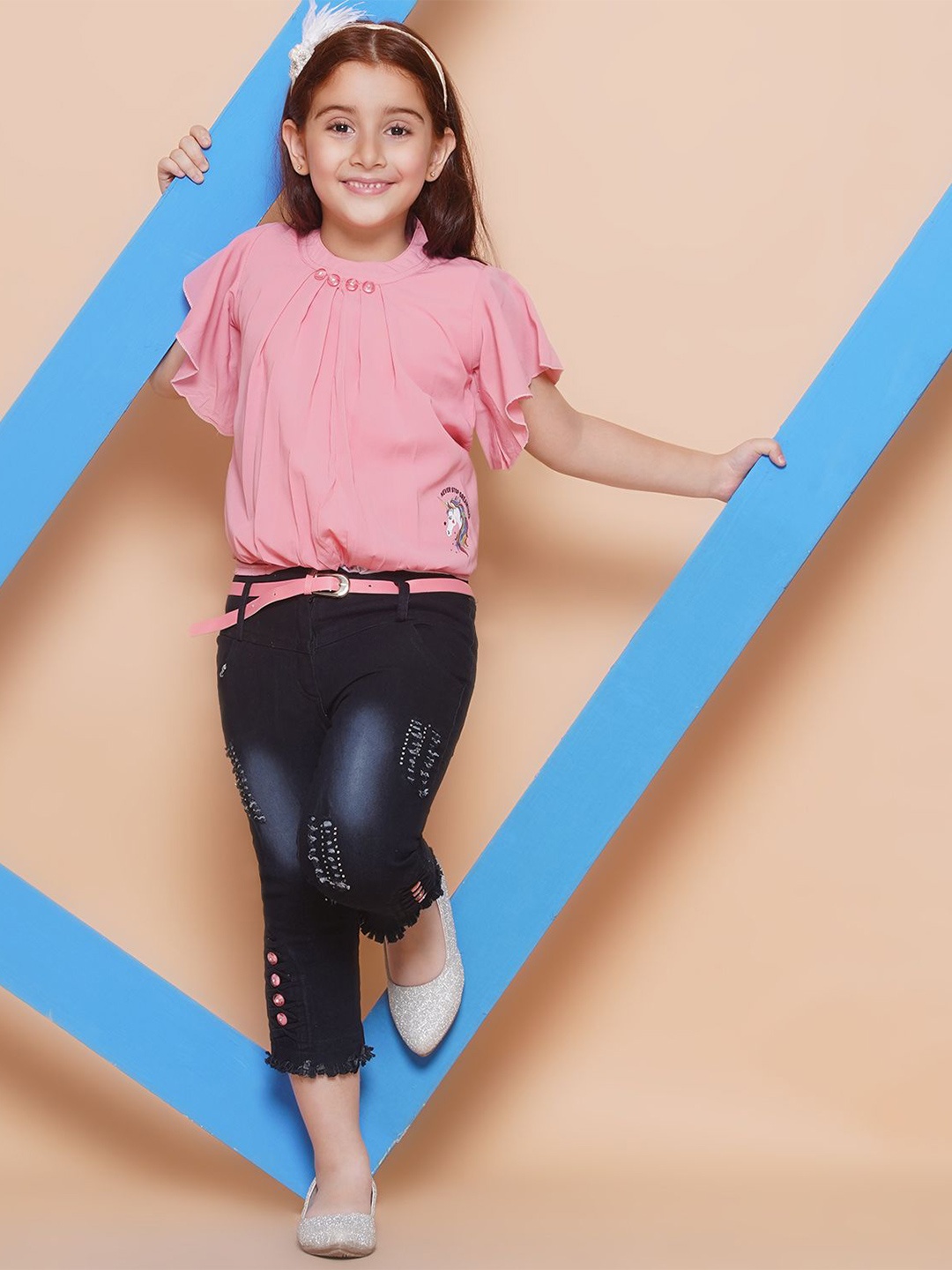 

Arshia Fashions Girls Printed Top with Capris, Pink