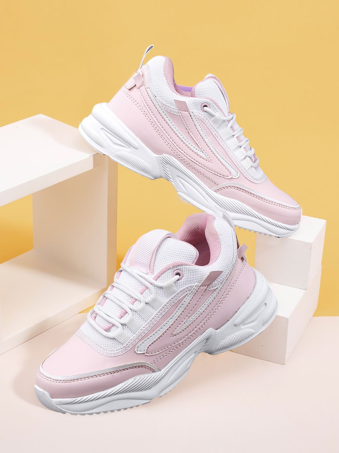 

The Roadster Lifestyle Co Comfort Casual Sneakers, Pink