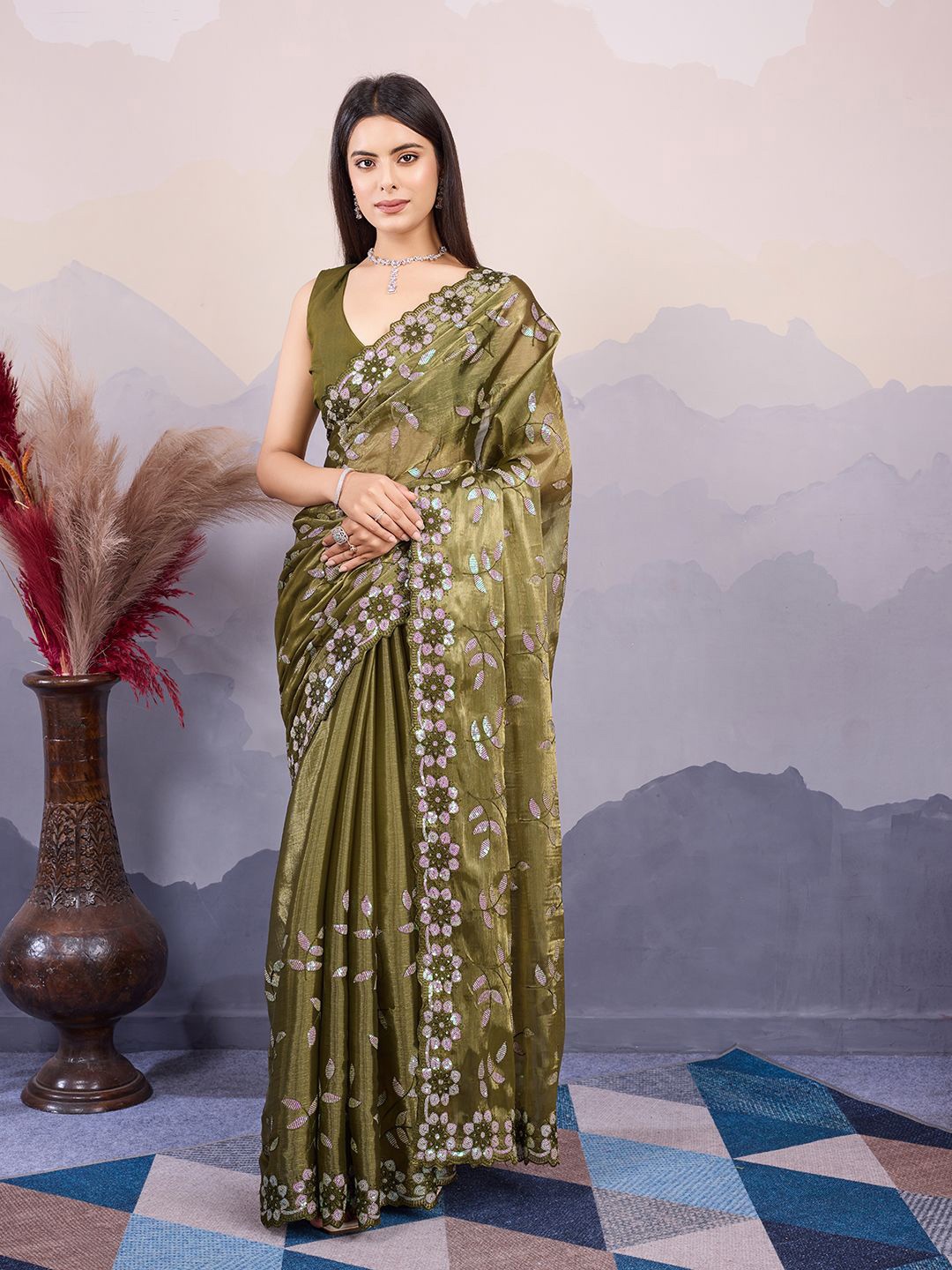 

HERE&NOW Floral Embroidered Sequinned Saree, Green