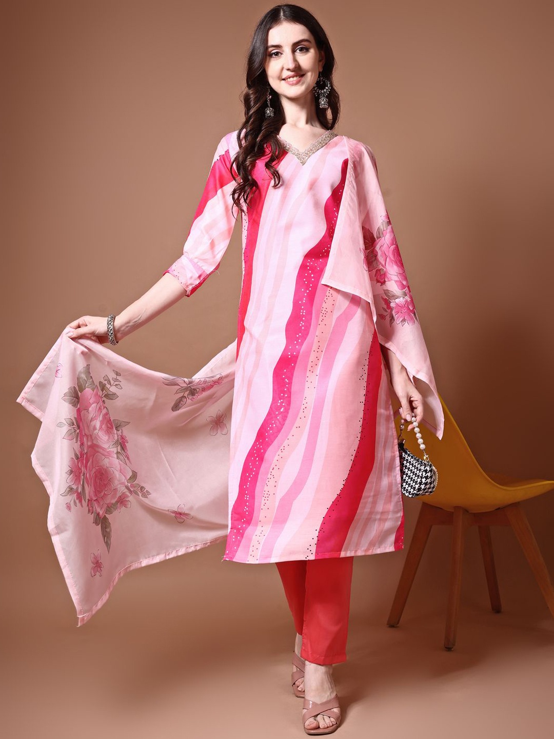 

WHATNOT STYLE Women Printed Regular Kurta with Trousers & With Dupatta, Pink