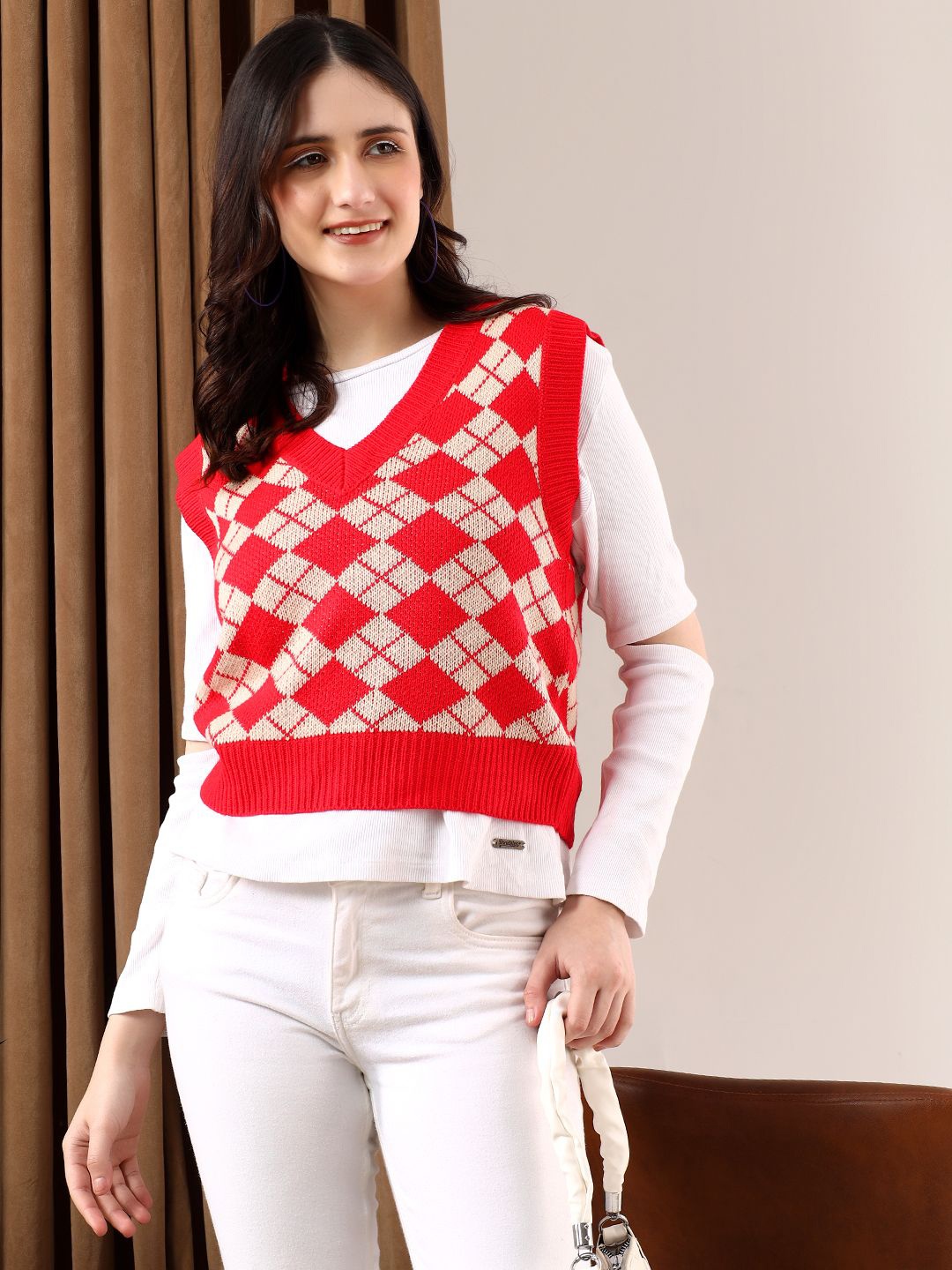 

Kotty Women Crop Sweater Vest, Red